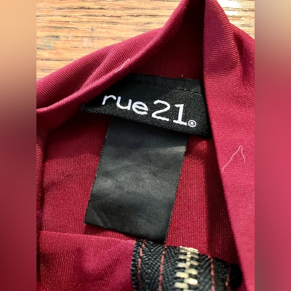 Red Rue21 Bodysuit - Picture 2 of 3